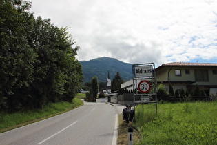 Nordrand von Aldrans, Blick zum Patscherkofel, …