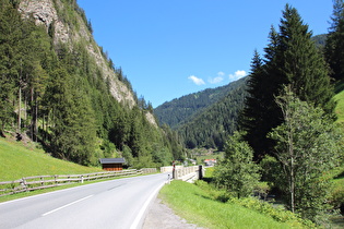 Talenge zwischen Stafflach und Gries am Brenner, Blick talabwärts …