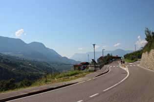 Etappenstart in Riffian, Blick Richtung Etschtal