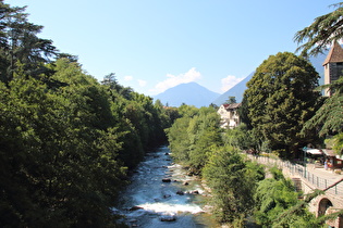 … und Blick flussabwärts