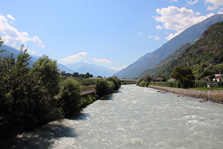 obere Etschbrück in Naturns, Blick flussaufwärts, …