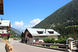 in Gomagoi, Blick talabwärts zum Weißkugel