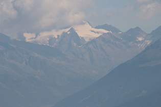 Zoom auf die Schwemser Spitze mit Schwemser Ferner, davor die Südliche Schwemser Spitze