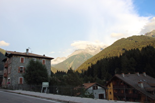 nahe dem Quartier, Blick ins Valcamonica talaufwärts