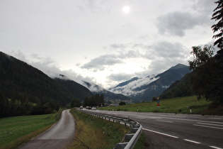 … und Blick talaufwärts auf Pellizzano