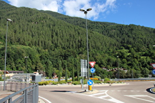 unteres Ende der Nordrampe des Passo Campo Carlo Magno in Dimaro