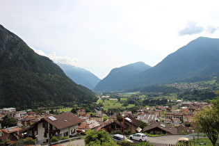 Blick über Tione di Trento nach Osten