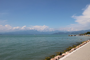 in Peschiera del Garda, Blick Richtung Punta San Vigilio, …