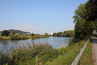 … und Blick flussabwärts zum Klüt