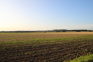 … Blick nach Nordwesten auf Leveste und Stemmer Berg, …