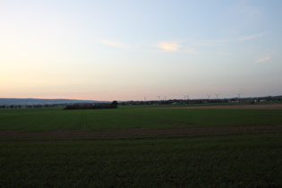 … Blick nach Westen auf Leveste, …