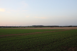 … Blick nach Nordwesten auf den Stemmer Berg …