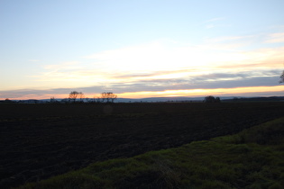 etwas weiter, kurz nach Sonnenuntergang