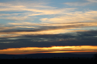 Zoom auf den Abendhimmel über dem Deister