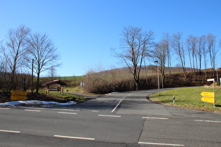 Abzweig von der B3 zur ersten Bergstrecke