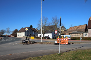 ehemaliger Abzweig der Passstraße über den Ith in Scharfoldendorf