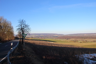 … und Blick zu Thüster Berg und Duinger Berg