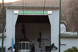 Zoom in die Talstation der Burgerg-Seilbahn