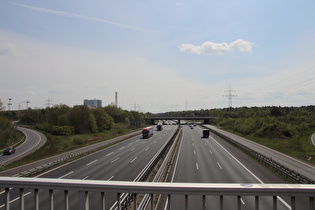 Blick über die A2 nach Südosten …