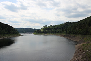 Okertalsperre, Blick von der Hauptstaumauer über den Stausee