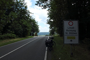 ganz schlechtes Schild zwischen Wellerode und St. Ottilien