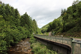 … und Blick flussabwärts