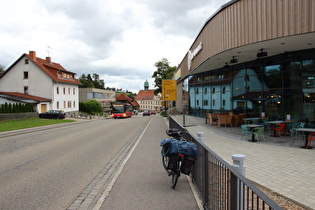 Restetappenstart in Bonndorf, Blick in Fahrtrichtung bergab