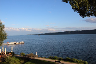 in Sipplingen, Blick nach Südosten auf die freie Wasserfläche am Horizont