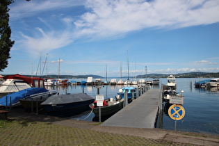 im Hafen Unteruhldingen, Blick nach Nordwesten …