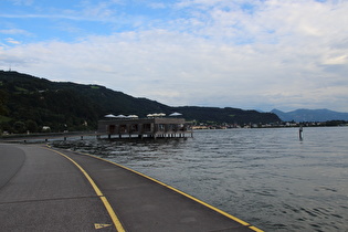 Blick auf Bregenz, rechts der Pfänder