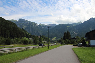 Blick auf v. l. n. r. Hoher Stoß, Klippern, Gungern, Wannenkopf und Damülser Mittagsspitze