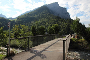 in Au, Blick über den Argenbach zur Kanisfluh, …