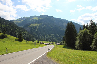 … Blick über Hinterhopfreben zum Heiterberg …