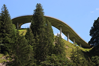 Zoom auf die Kurvenbrücke