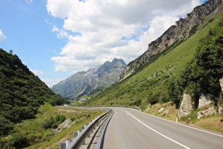 … und Blick talabwärts auf die Erzbergspitze