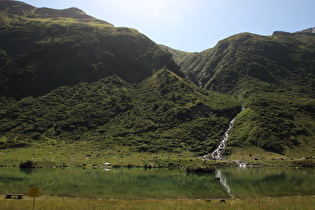 der Sedelbach mit Mündung in einen Teich