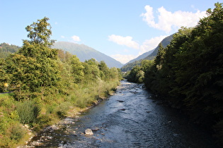 Illbrücke östlich von Vandans, Blick flussaufwärts …