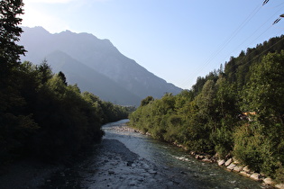 … und Blick flussabwärts