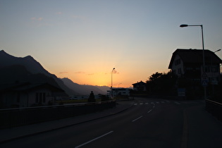 kurz nach Sonnenuntergang in Bludenz, Blick nach Nordwesten …