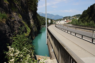 die Ill im Talausgang, Blick flussabwärts