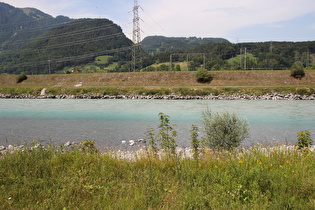 der Alpenrhein unterhalb der Illmündung, Blick in die Schweiz, …