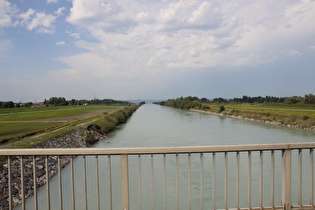 der Rhein zwischen Fußach und Hard, Blick flussabwärts