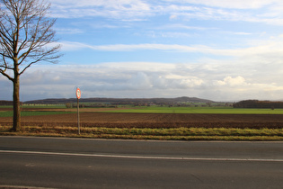 … Blick zum Benther Berg …