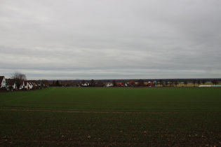 Blick über Northen zu den Rehburger Bergen