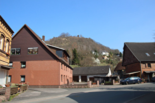 in Rühle, Blick zum Weinberg