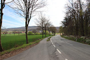 zwischen Hildesheimer Wald (Ort) und Diekholzen, Blick auf Diekholzen …