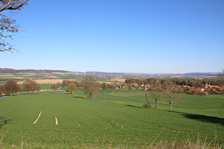 … und Blick über das Ambergau Richtung Harz