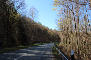 Blick talabwärts zum Abzweig nach Hohe Eiche …