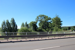 die Werra zwischen Immelborn und Barchfeld, Blick flussaufwärts …