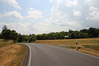 … Blick nach Südosten auf Wölfis …